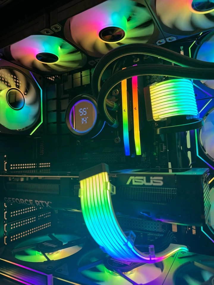 Ryzen 7 9800x3D | RTX 5070 Ti | 32GB RAM | 1TB SSD Gaming PC - photo 2