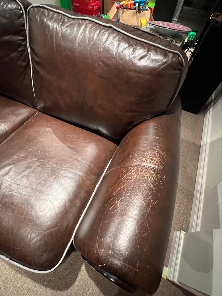 Moving out ASAP: Used couch for FREE. Pick up ASAP - photo 3