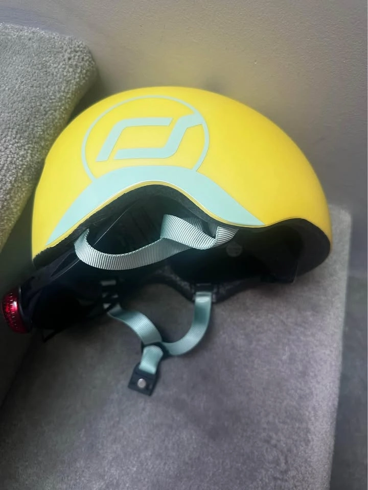 Scoot & Ride Helmet - 45cm to 51cm - Almost New - photo 4