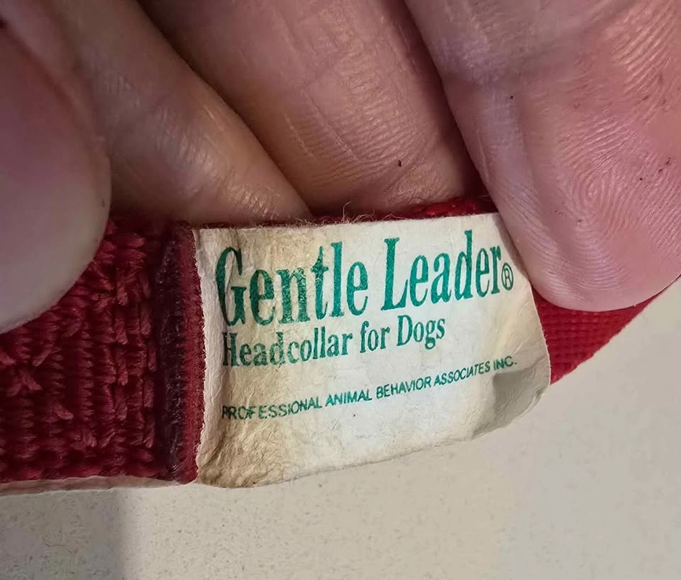 🥕 Gentle Leader Headcollar for Dogs - Small - Red