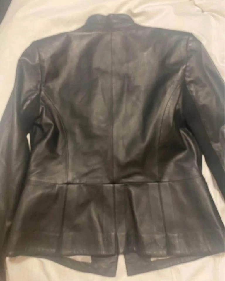 Women’s leather coat - photo 2
