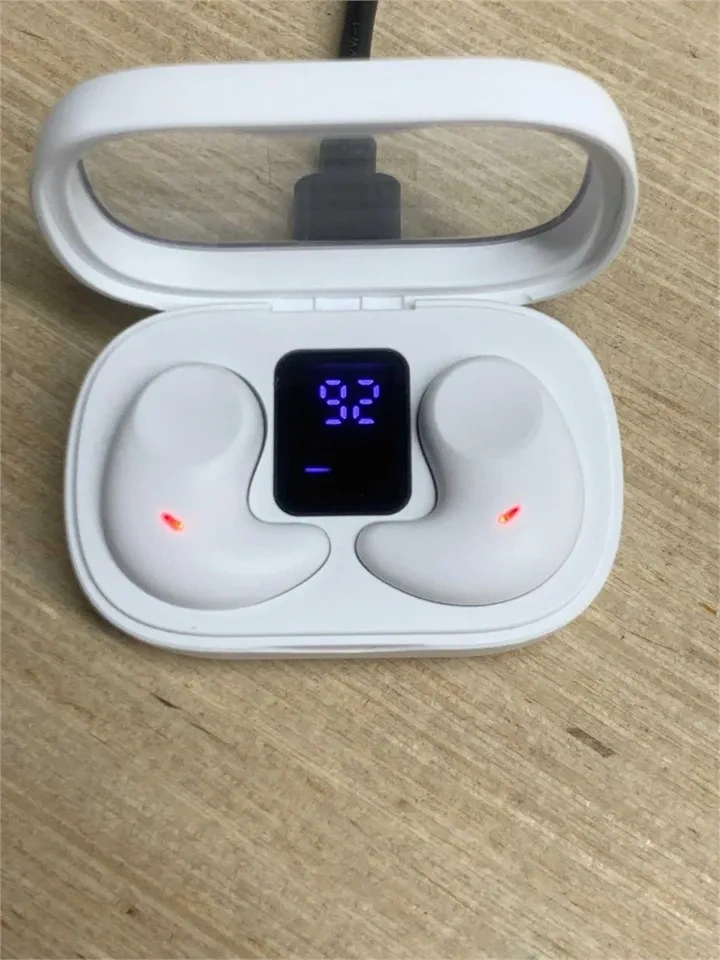Noise Cancelling Headphones, Bluetooth - Brand New! - photo 2