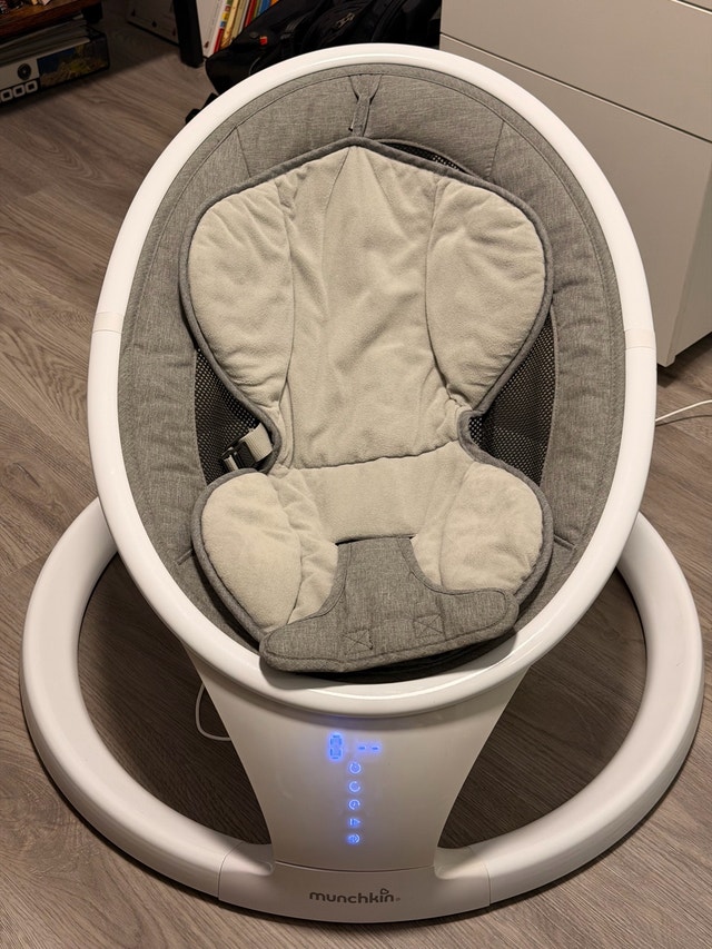 Munchkin Swing