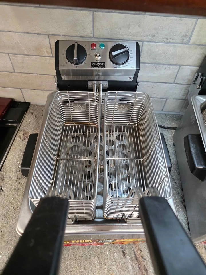 Waring Commercial Countertop Deepfryers for Sale - photo 4