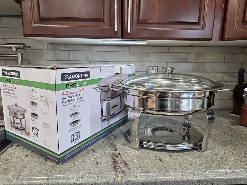 Tramontina Oval Chafing Dish For Sale