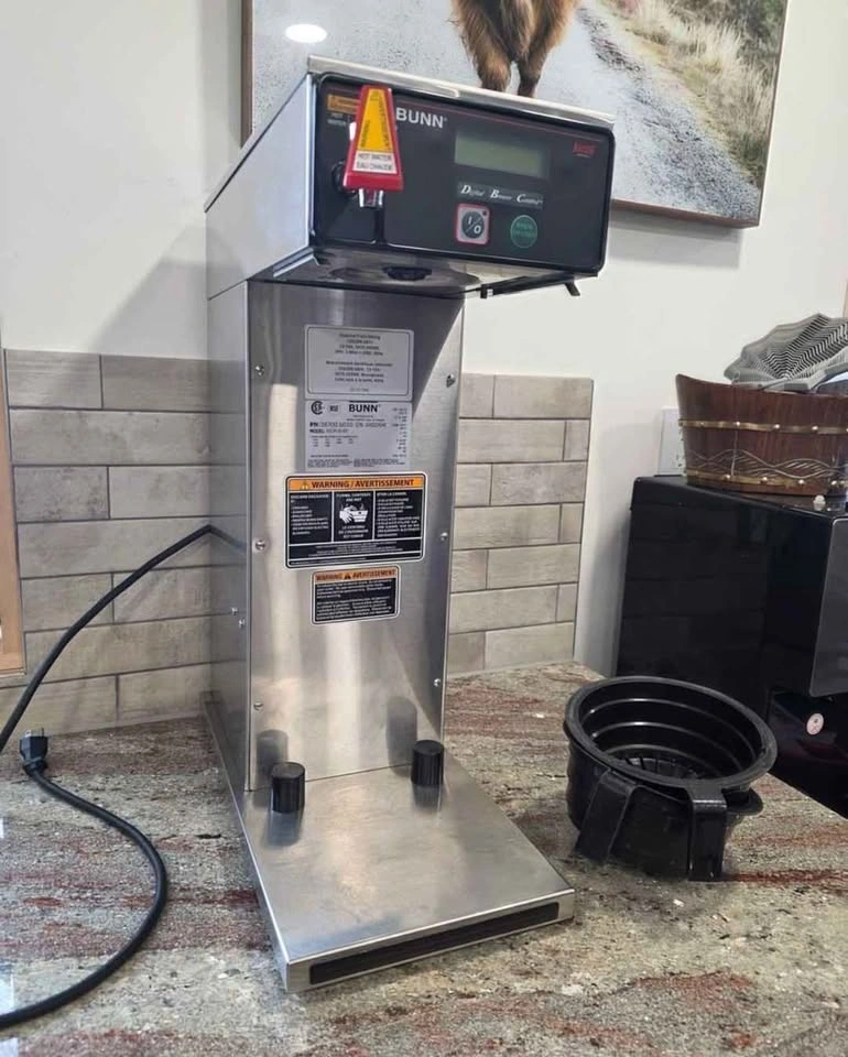 Bunn Axiom DV-APS Airpot Coffee Brewer With Dual Voltage - photo 4