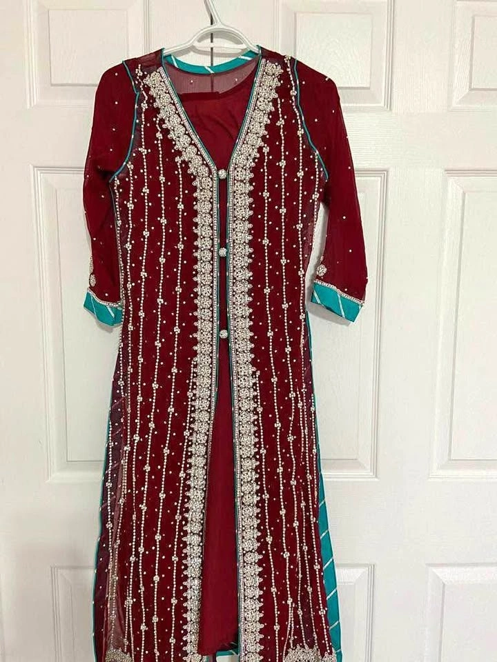 New Fancy Pakistani Suit
