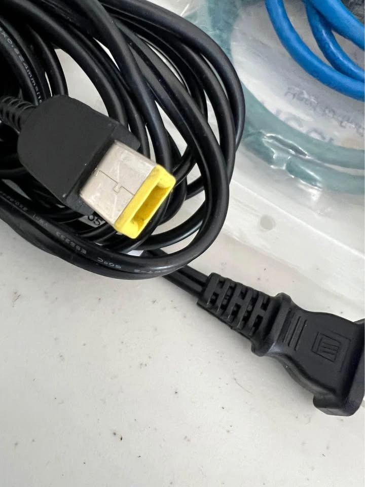 Lenovo Laptop Charger and Car Charger - photo 3