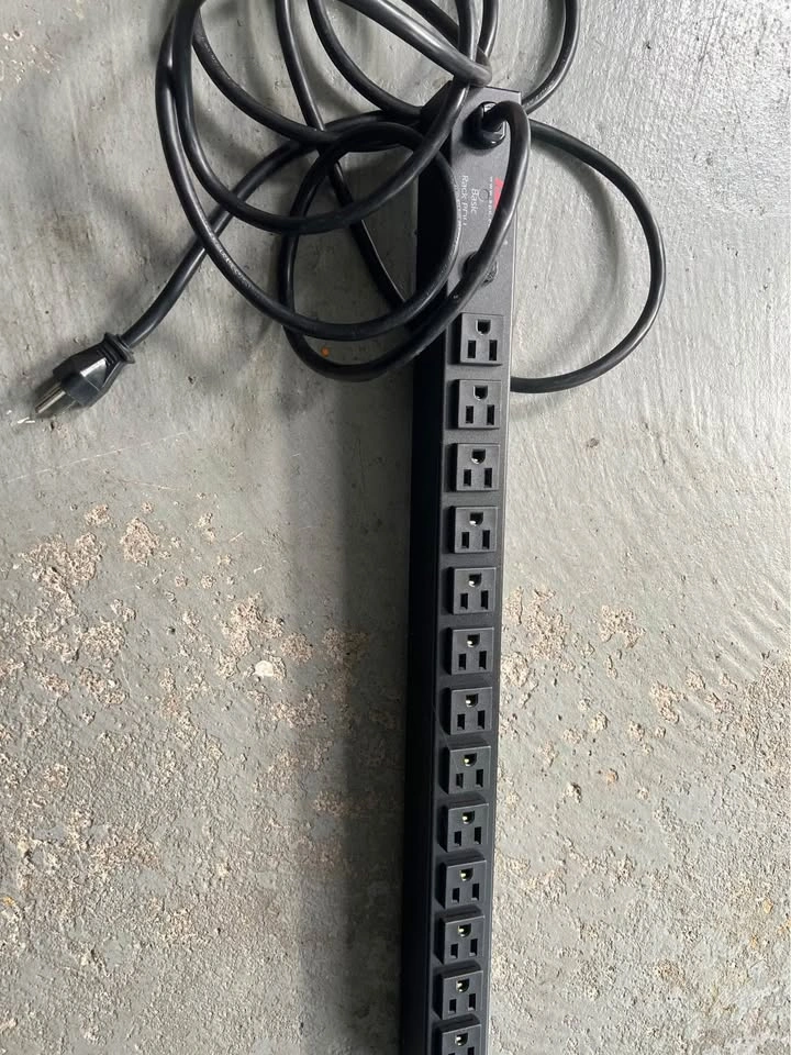 APC AP9567 Rack PDU, Basic, Zero U, 15A, 100/120V, (14) 5-15 - photo 5