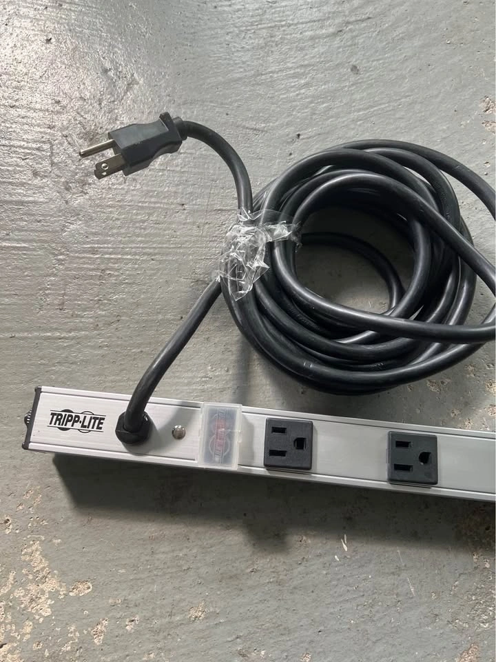 Tripp Lite PS4816 16-Outlet Power Strip, 15-Amp, 15-Foot Cord - photo 2