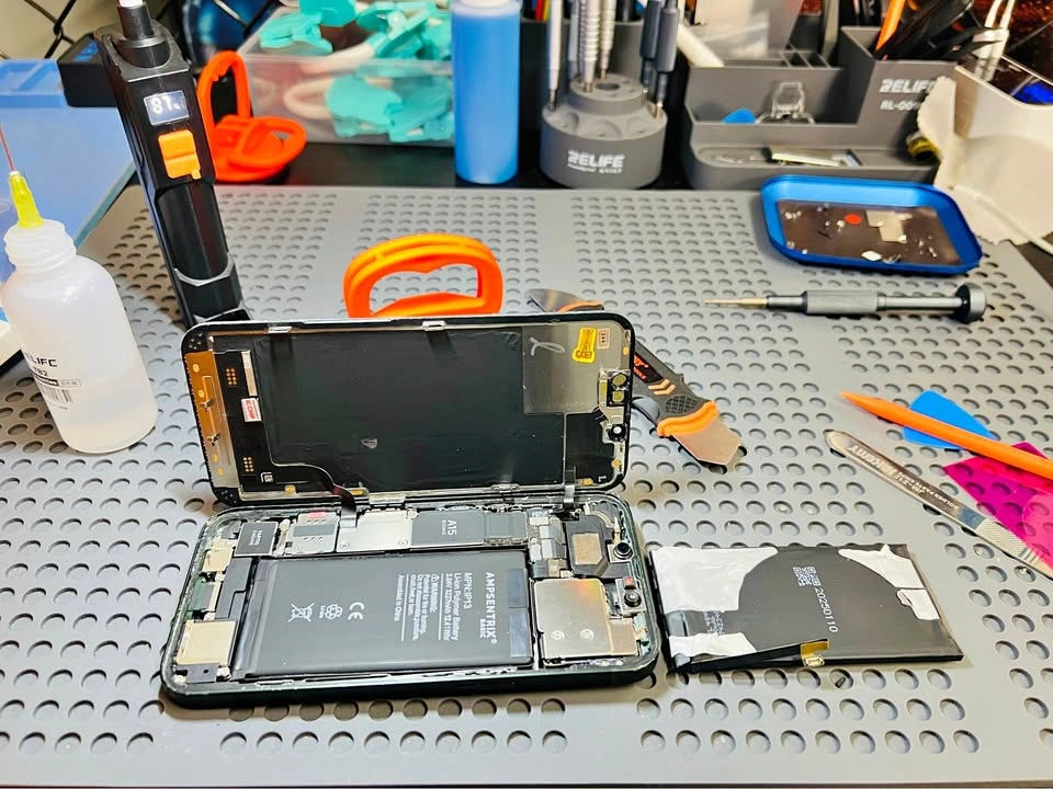 Phone Display & Power Solutions