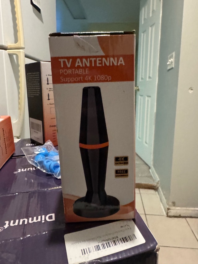 Portable Digital TV Antenna - 4K 1080p