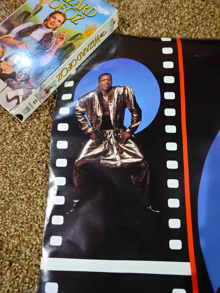 Vintage 1990 MC Hammer's Can't Touch This Poster - photo 3