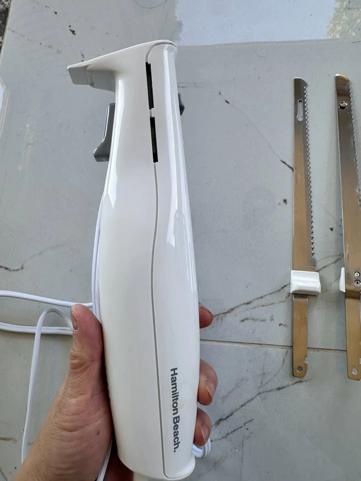 Hamilton Beach Electric Knife w/ Case & Fork - photo 3