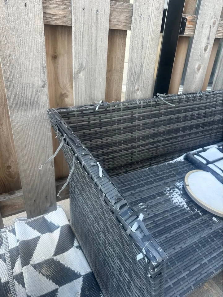 Outdoor table and chairs - photo 2