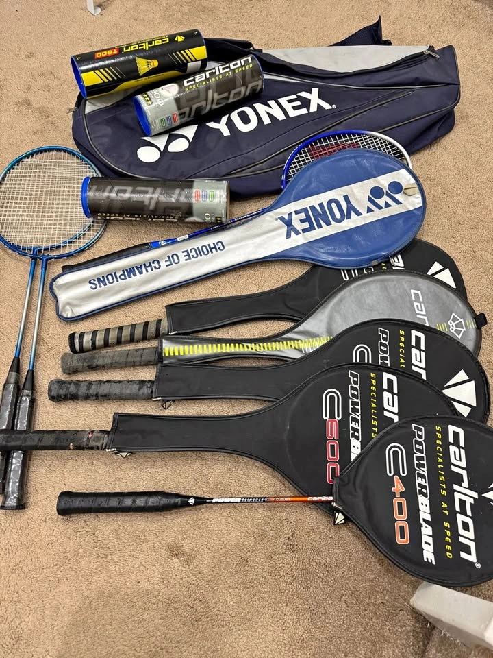 Yonex Bag with 9 Rackets and 16 Shuttlecocks