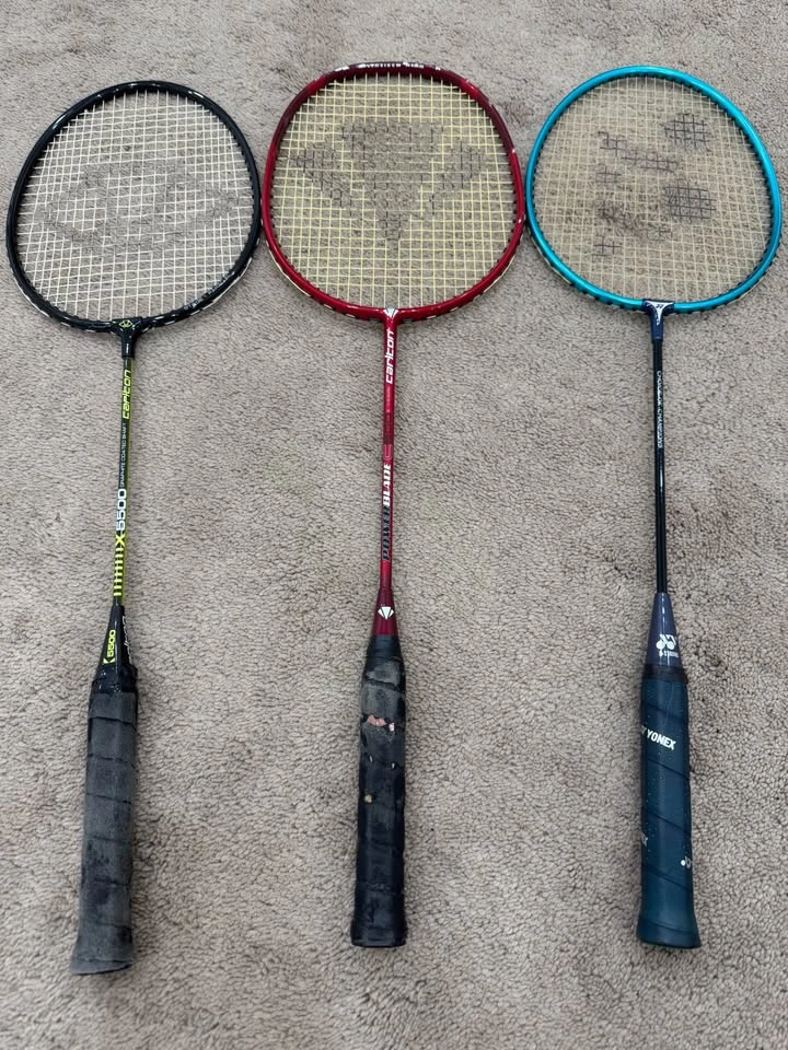Yonex Bag with 9 Rackets and 16 Shuttlecocks - photo 2
