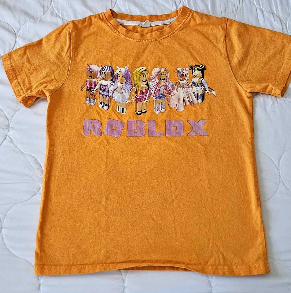 Roblox T-shirt Small