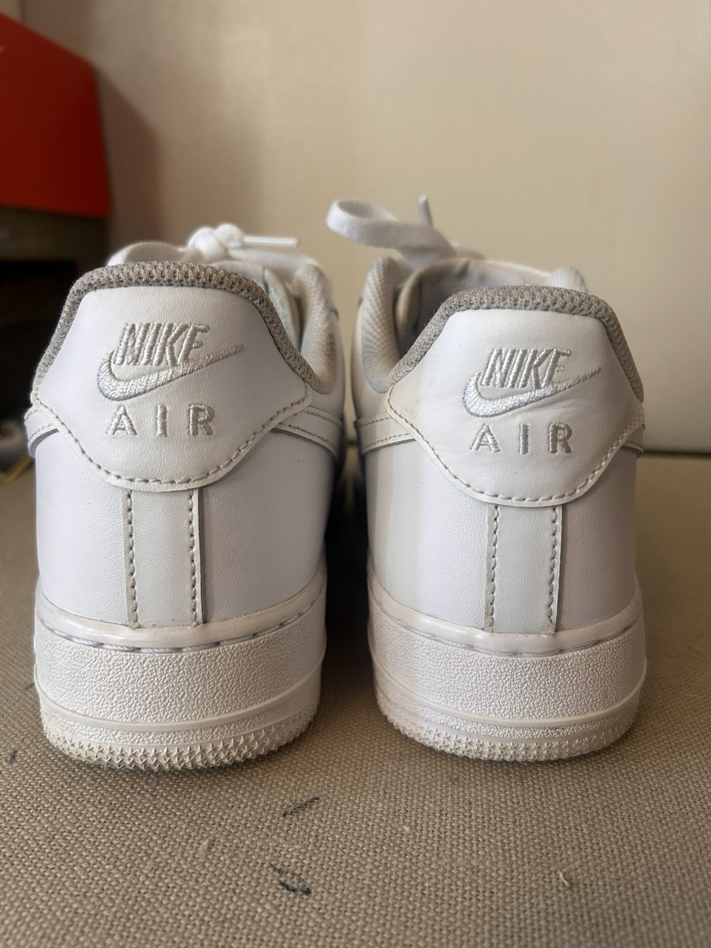 Nike Air Force 1 Sz 8.5 - photo 2