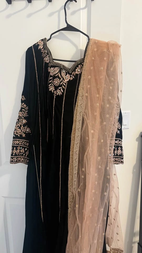 Velvet Green Maxi Pakistani Dress - photo 2