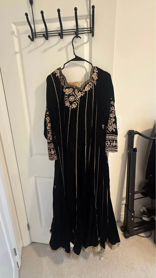 Velvet Green Maxi Pakistani Dress - photo 3
