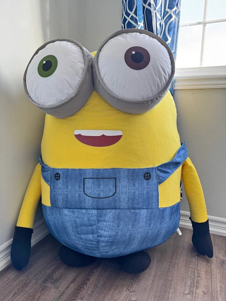 Giant Minion - 4ft Height