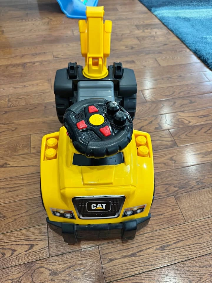 CAT Excavator Ride-on