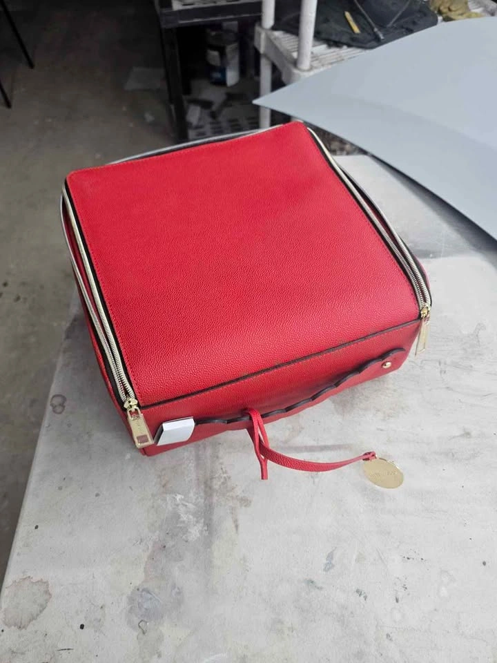 Red Cosmetic / Makeup Travel Case – Zippered - photo 3