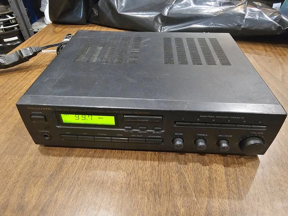 Realistic STA-300 Stereo Receiver (Phono Input)