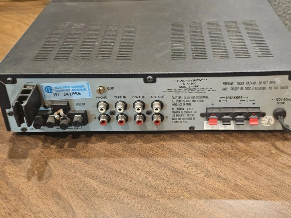 Realistic STA-300 Stereo Receiver (Phono Input) - photo 3