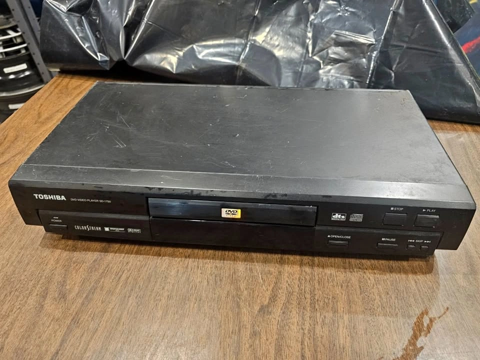 Toshiba SD-1750C DVD Player