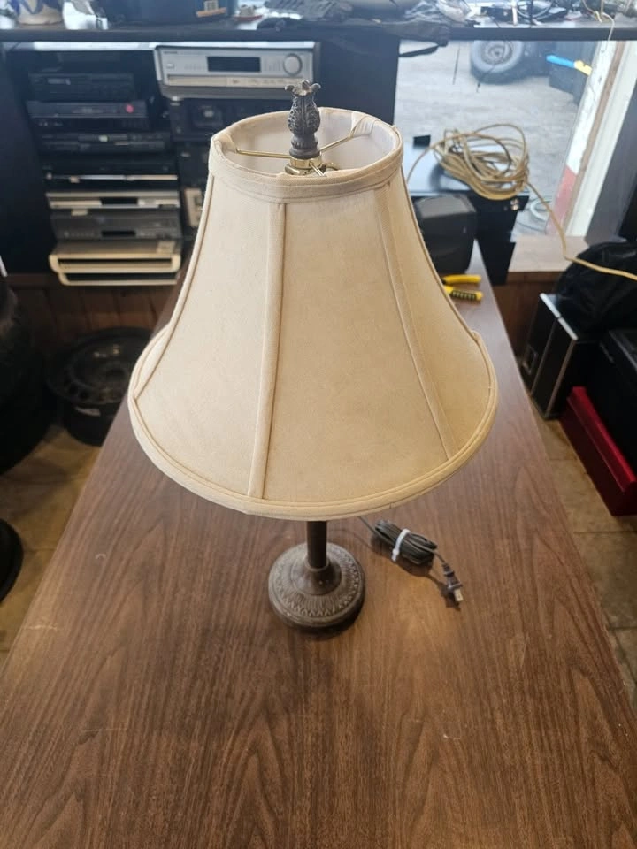 Classic Table Lamp with Fabric Shade - photo 3