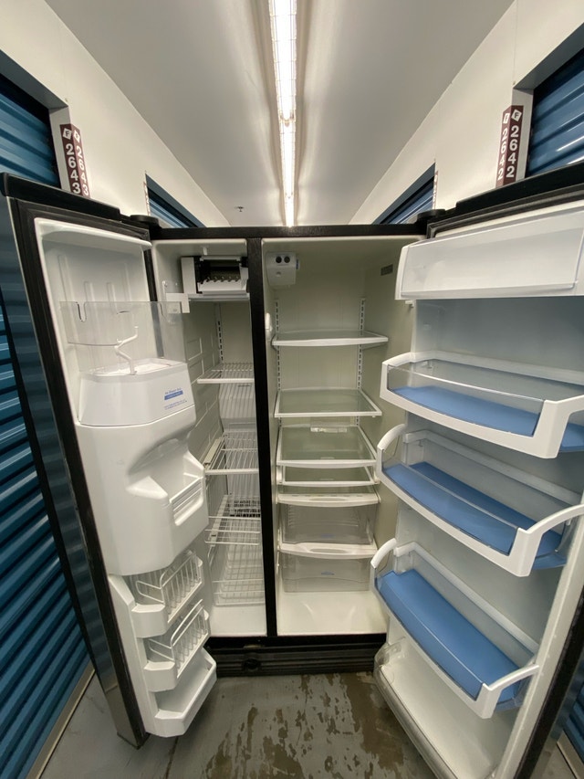 STAINLESS STEEL REFRIGERATOR - photo 5