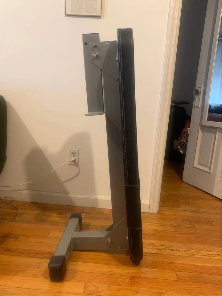 Cushioned Workout Bench - Folds Away - photo 4