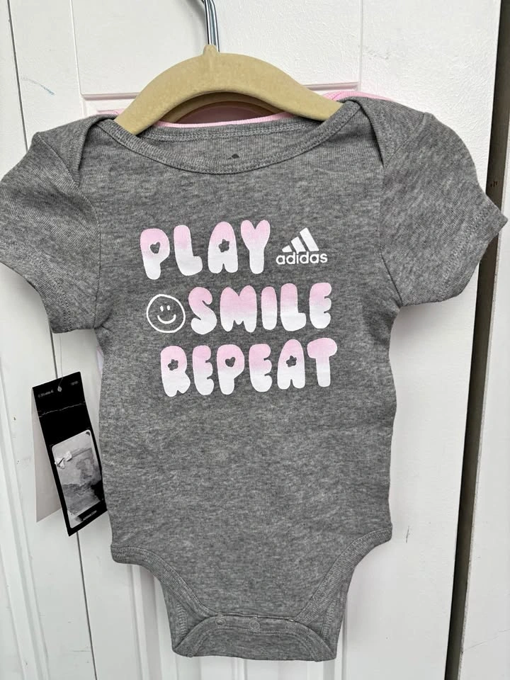 BNWT Adidas Onesies/Bodysuits 6m