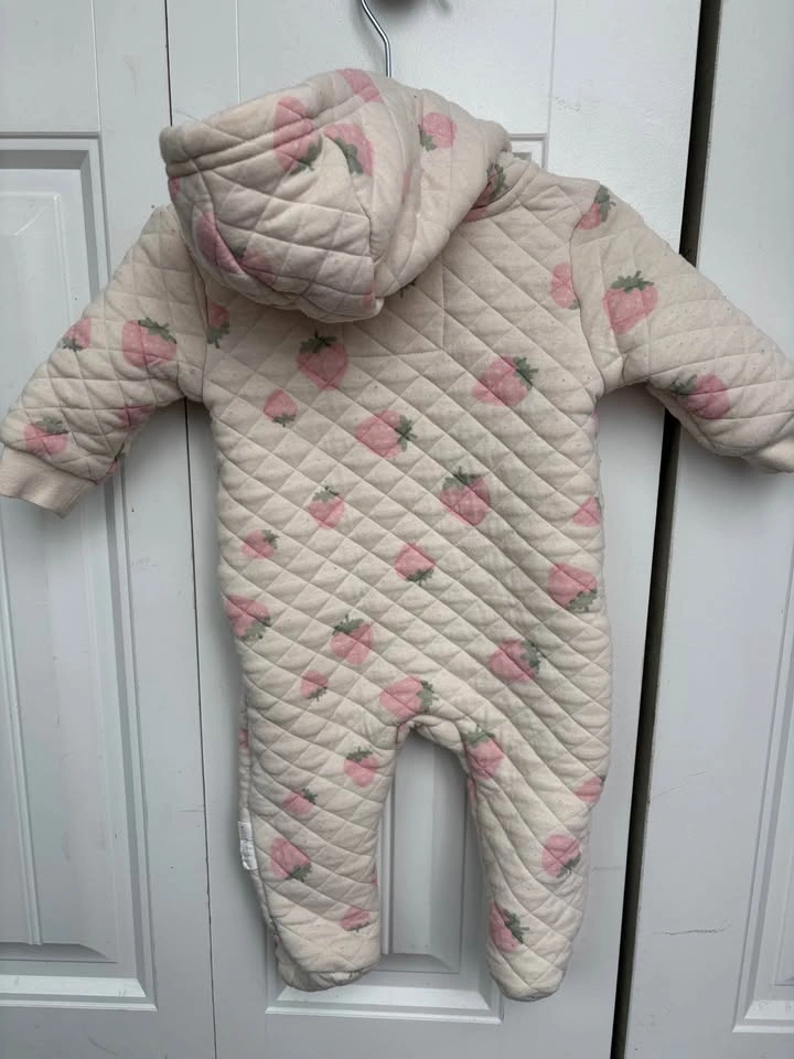 EUC Lightweight Quilted Bunting 3-6 months - photo 2