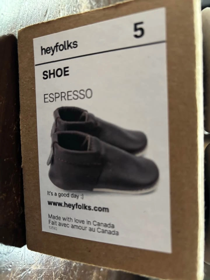 BNIB HeyFolks Soft Sole Shoes Size 5T - photo 2
