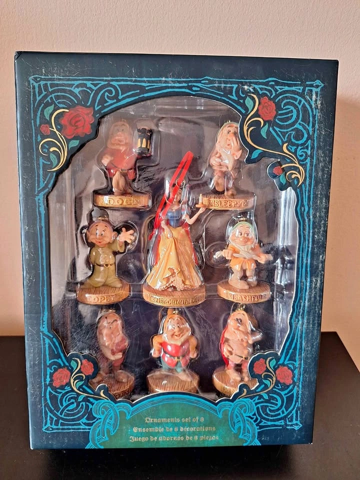 2022 Disney Snow White 85th Anniversary Ornament Set