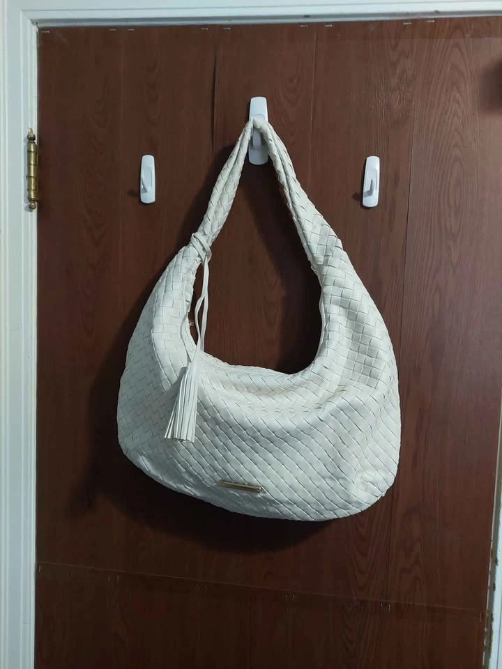 Brand new Poppy & Peonies Hold-all Hobo - photo 2