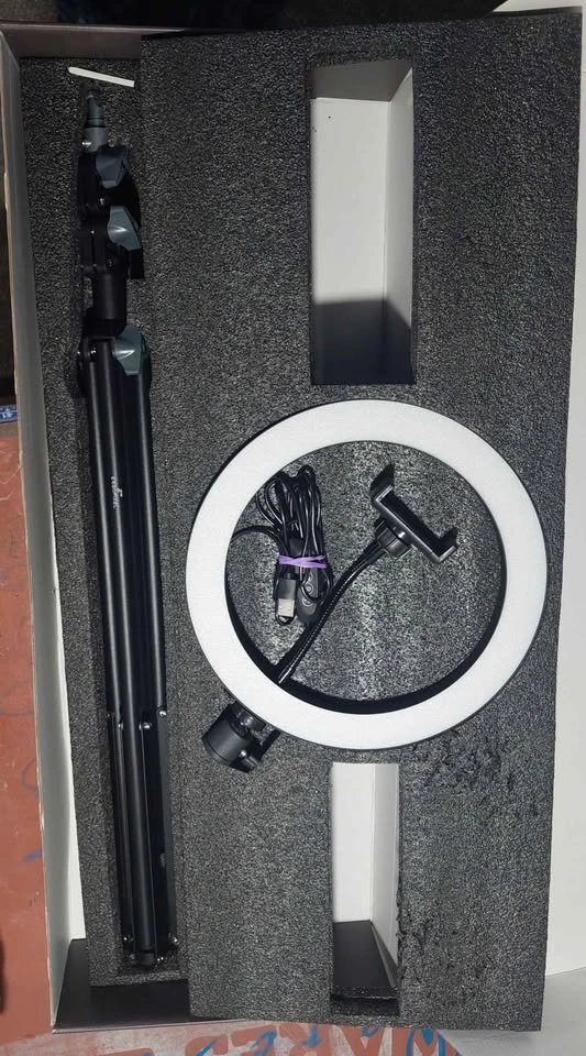 ERGOPIXEL Floor Standing Extendable Ring Light - photo 2