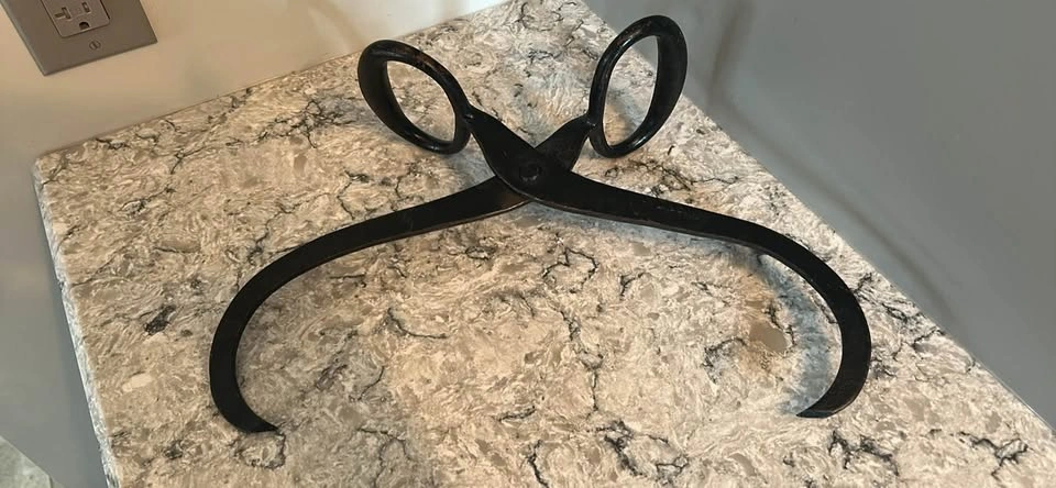 Gifford Wood Co Ice Tongs - photo 2
