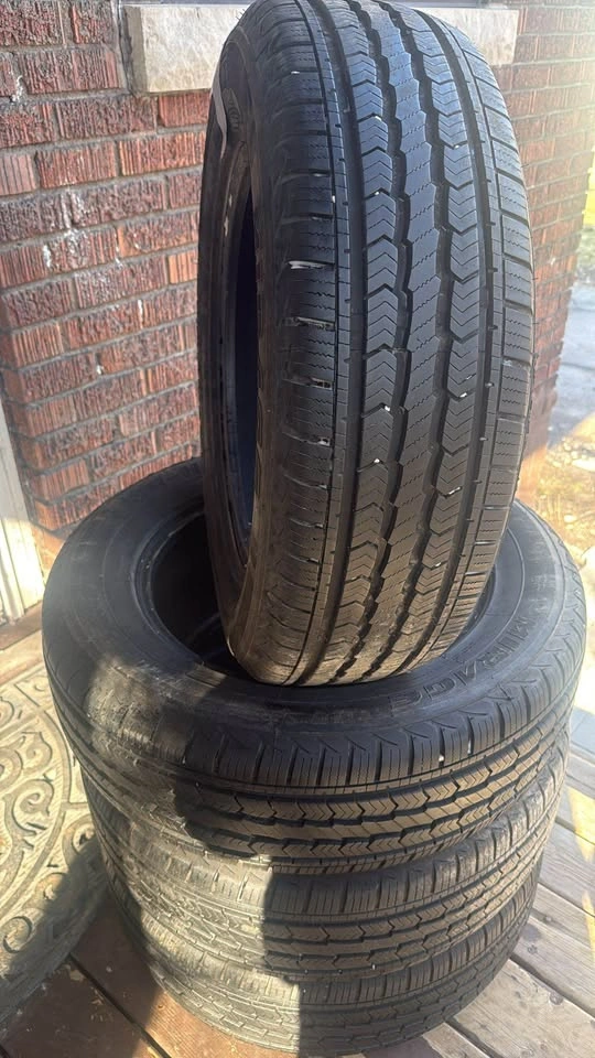 Mirage All-Season Tires Set of 4 - 225/65R17 (95% Tread)