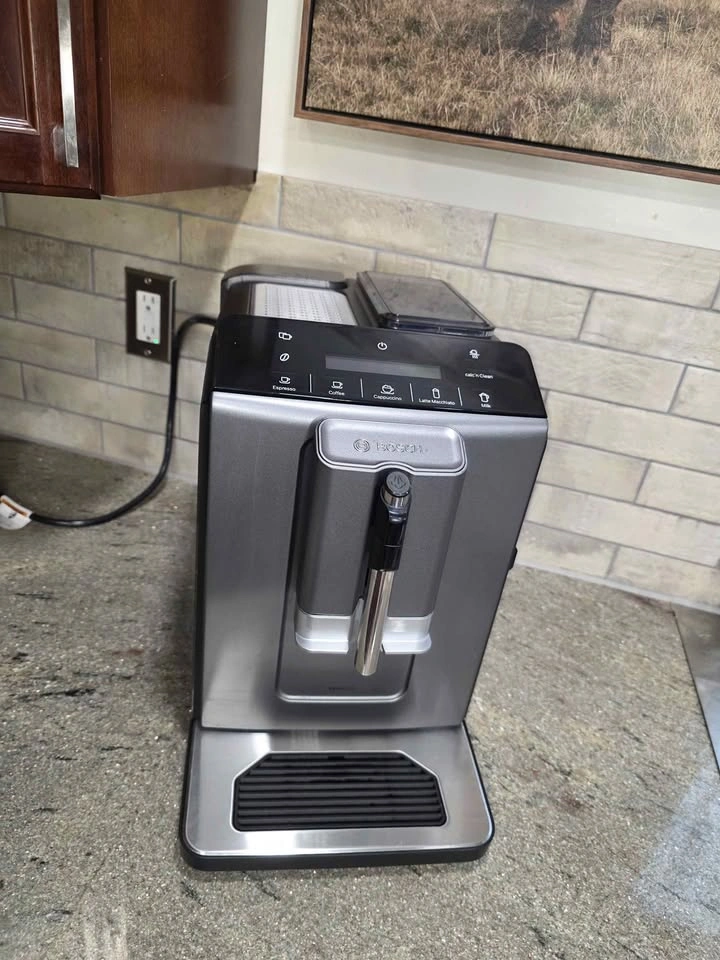 Bosch 300 Series Fully Automatic Espresso Machine - photo 3