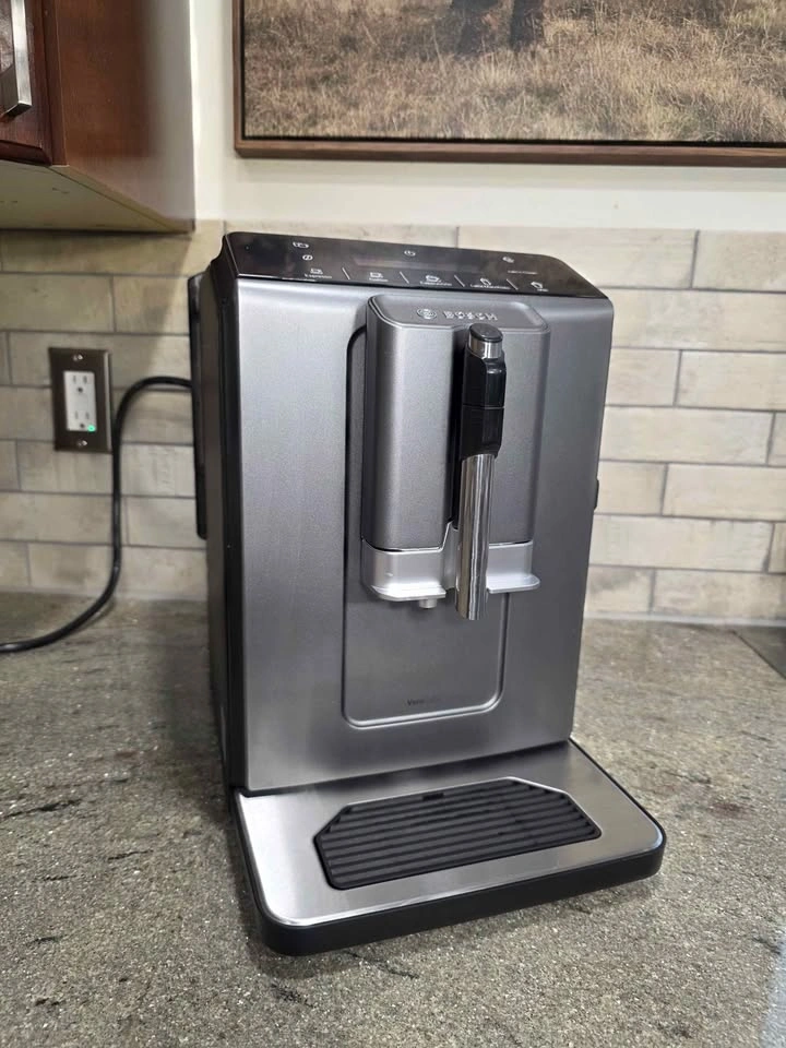 Bosch 300 Series Fully Automatic Espresso Machine - photo 4