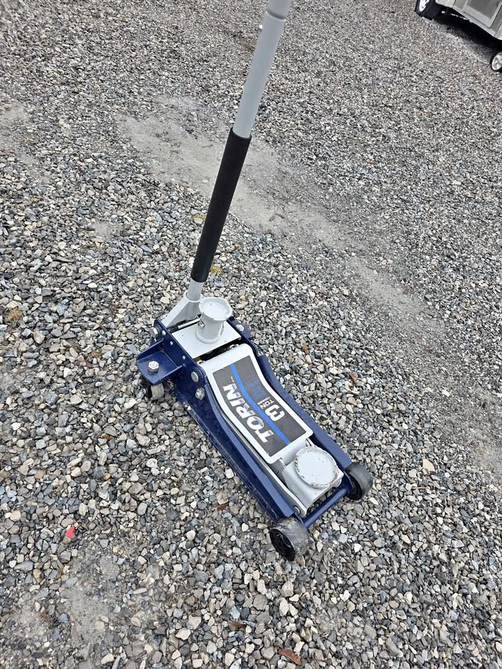 Torino 3-Ton Low Profile Automotive Jack