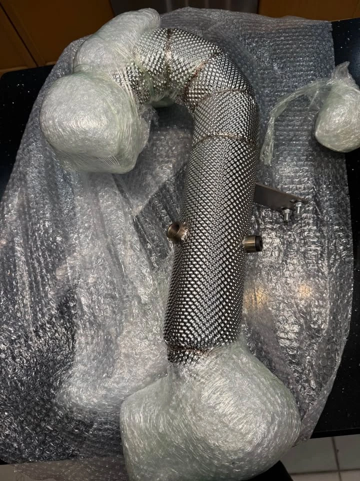 AMG Catless Downpipe for Mercedes 53 Series - photo 5