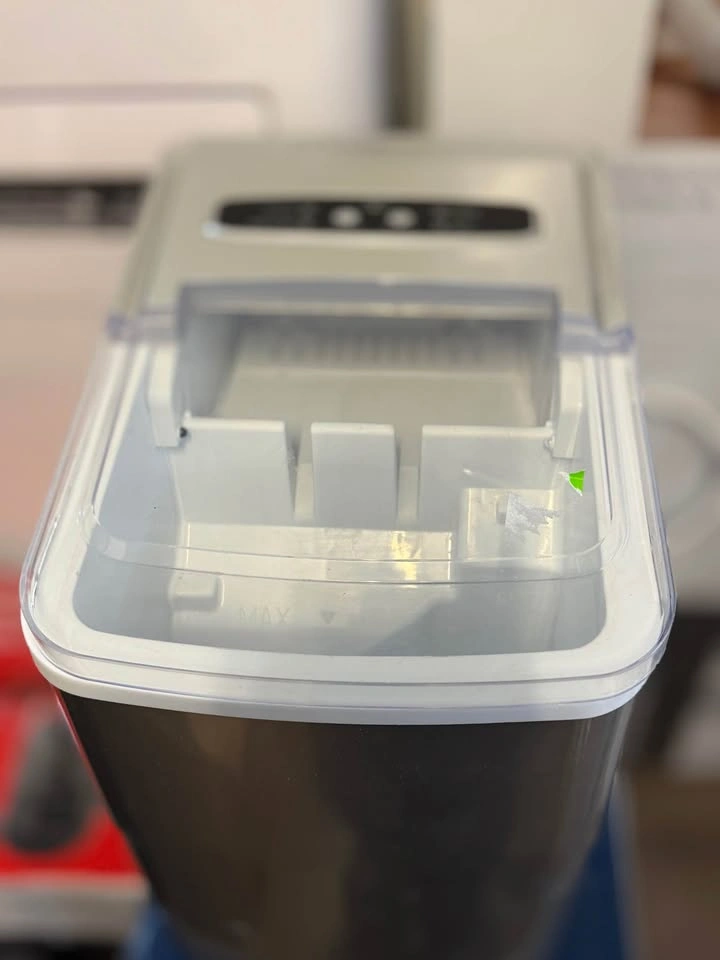 Insignia Portable Ice Maker (NS-IMP26SLO) - Silver - photo 3