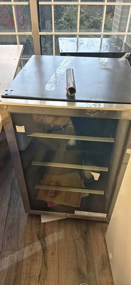 Frigidaire 138-Can Beverage Centre (FRYB4623AS) - Stainless Stee