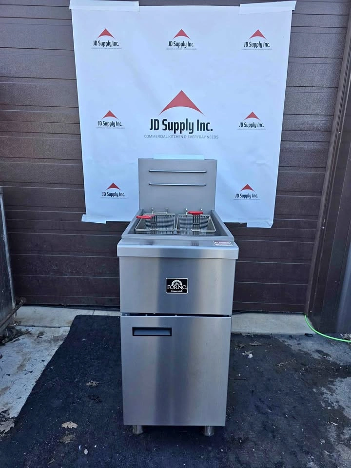 Forno 15.5 in. 40 lb Natural Gas Commercial Deep Fryer