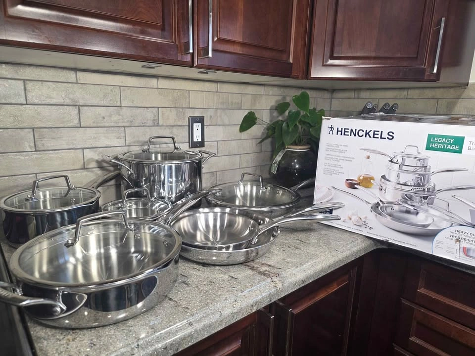 Henckles Legacy Pot and Pan Set For Sale - photo 2